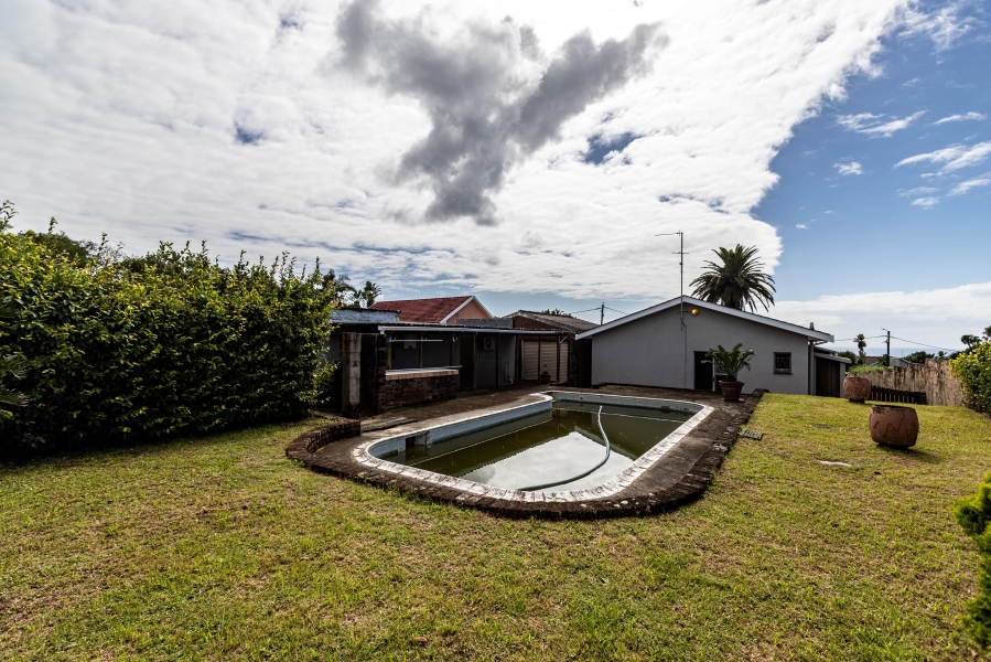 3 Bedroom Property for Sale in Sunnyridge Eastern Cape